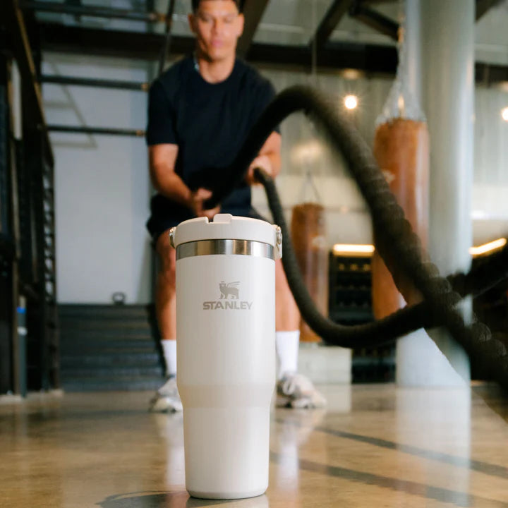 STANLEY Iceflow™ Flip Straw Tumbler | 1 L