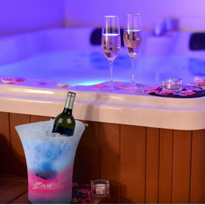 Hielera + Parlante Portátil / Cubeta / Enfriador con luces LED, Bluetooth y alimentación USB.